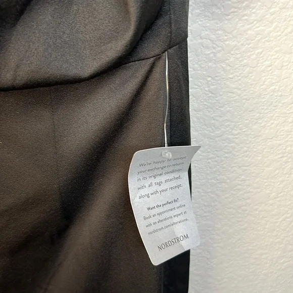 Elliatt Amari Satin Off The Shoulder Jumpsuit Size XS In Black - Picture 11 of 16